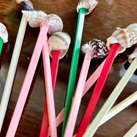 Set of 12 Vintage Shell Drink Picks – Coastal Tiki Party Seashell Cocktail Picks - Picture 4 of 11